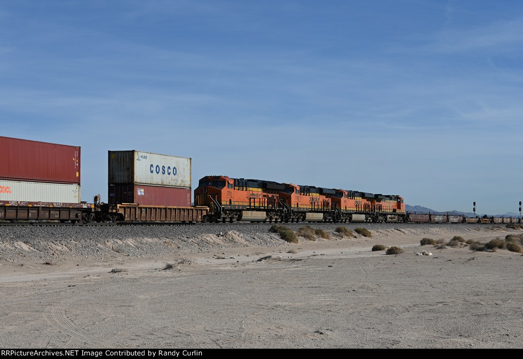 BNSF 3701 Mid DPU